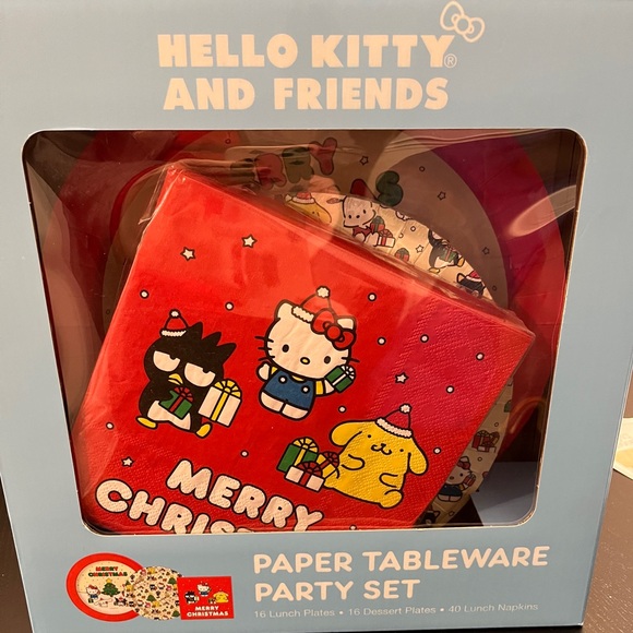 Hello Kitty Christmas Paper Tableware Party Set Holiday Friends 2024 - Picture 1 of 3